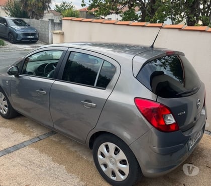 Voiture d'occasion Villedoux Charente-Maritime - Photos Vivastreet oPEL cORSA 150 EME ANNIVERSAIRE 5 PORTES 69080 KM