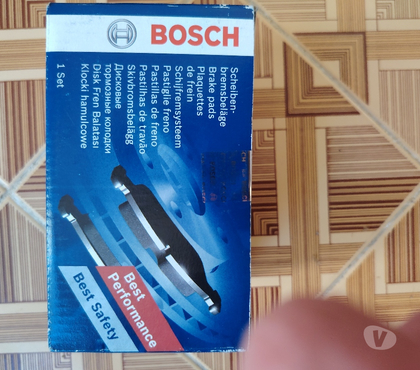Pièces détachées auto Simiane Collongue Bouches-du-Rhône - Photos Vivastreet Vend le lot 2 plaquettes de frein et disques Bosch