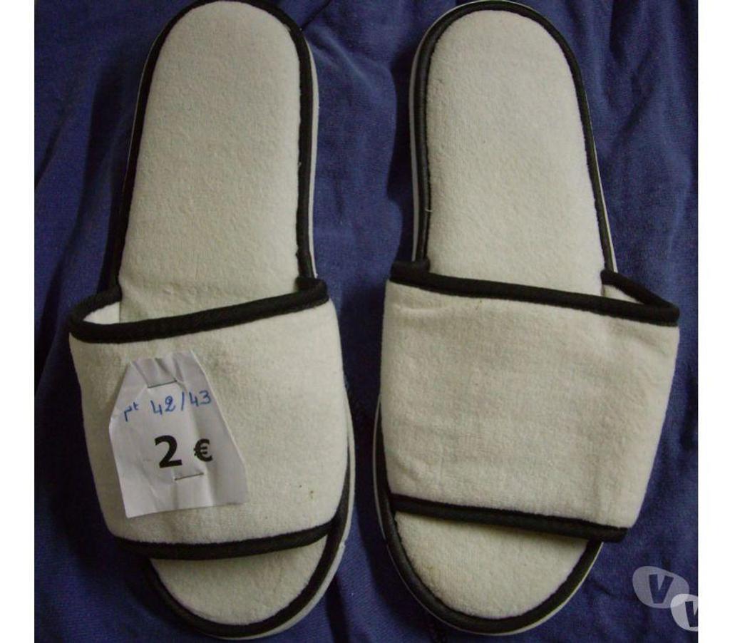 Chaussures Bas-Rhin Bouxwiller - 67330 - Photos Vivastreet Pantoufles Homme Pointure 42 et 42-43 et 43 - neuves