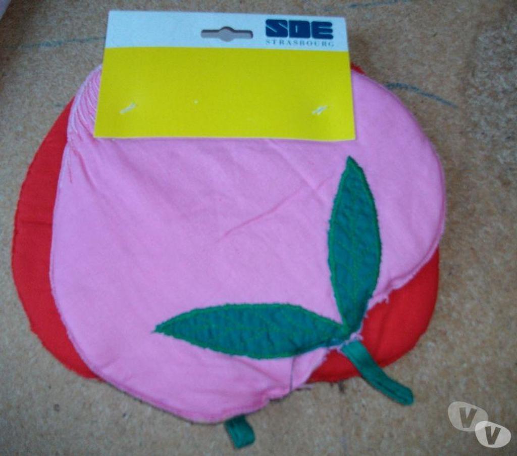 Accessoires - Bagagerie Bas-Rhin Bouxwiller - 67330 - Photos Vivastreet MANIQUES et GANTS-MANIQUE de Cuisine - Neufs