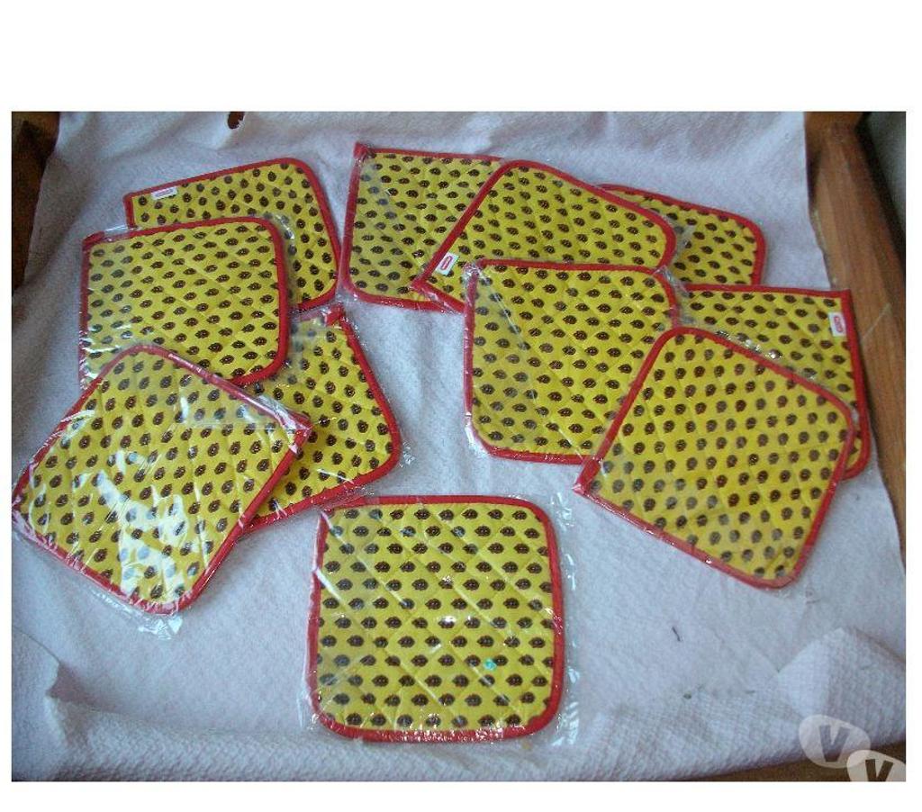 Accessoires - Bagagerie Bas-Rhin Bouxwiller - 67330 - Photos Vivastreet MANIQUES et GANTS-MANIQUE de Cuisine - Neufs