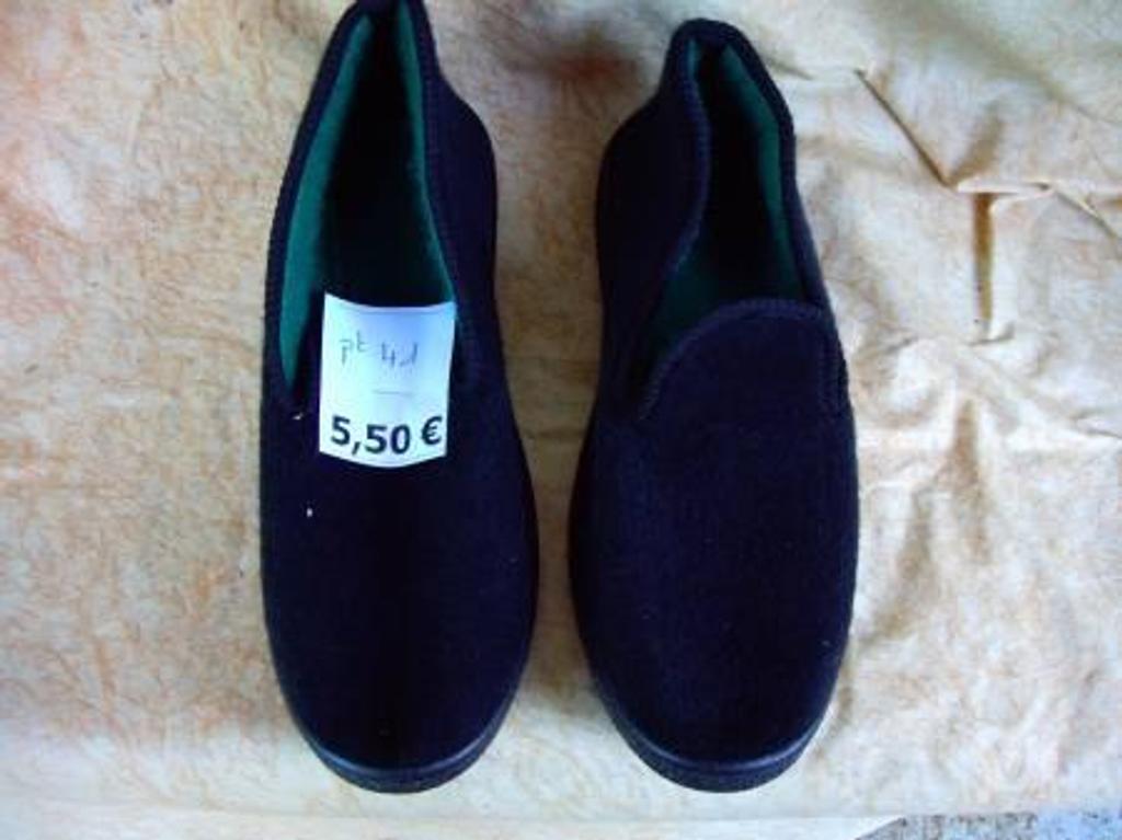 Chaussures Bas-Rhin Bouxwiller - 67330 - Photos Vivastreet diverses PANTOUFLES Homme pointure 41 - neuves