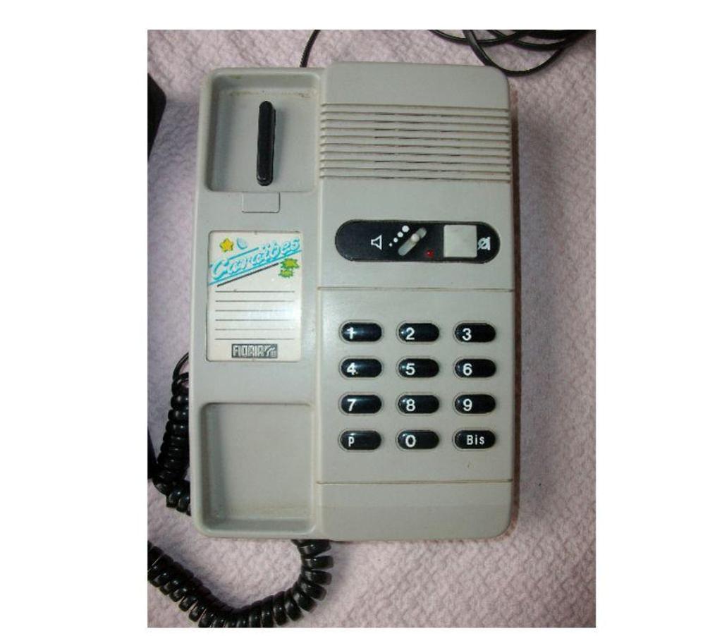 Téléphonie Bas-Rhin Bouxwiller - 67330 - Photos Vivastreet Téléphone Fixe Filaire Gris à 1 €