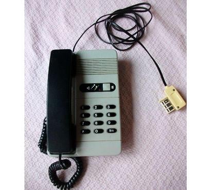 Téléphonie Bouxwiller Bas-Rhin - Photos Vivastreet Téléphone Fixe Filaire Gris à 1 €