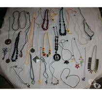 Colliers Pacotille de 0,30 € à 1 €