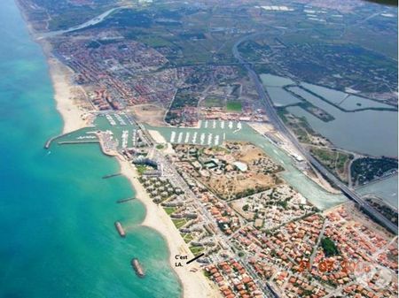 location saisonniere Pyrénées-Orientales Le Barcares - 66420 - Photos Vivastreet T3**** ou STUDIOS en FRONT de MER
