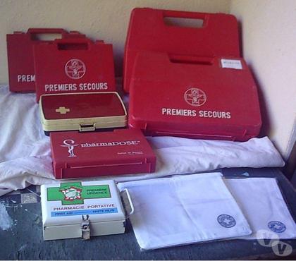Beauté - Santé Bouxwiller Bas-Rhin - Photos Vivastreet Diverses Pochettes Trousse et Valisette de Secours