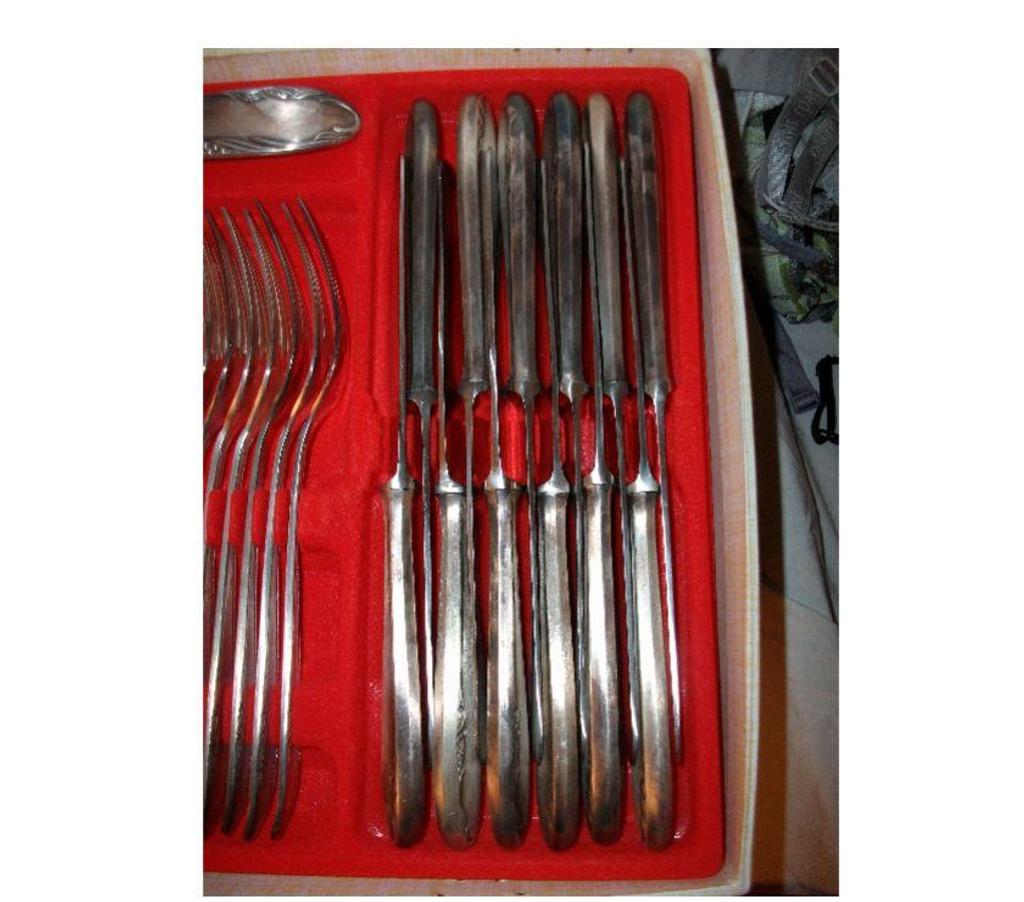 Ameublement & art de la table Bas-Rhin Bouxwiller - 67330 - Photos Vivastreet Coffret Ménagères 49 pièces en Inox