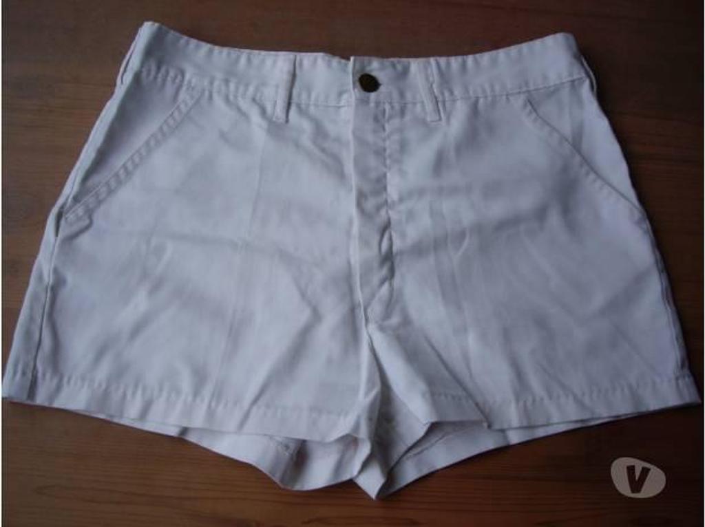 Vêtements occasion Bas-Rhin Bouxwiller - 67330 - Photos Vivastreet Shorts pour Homme à 1 € et 2 €