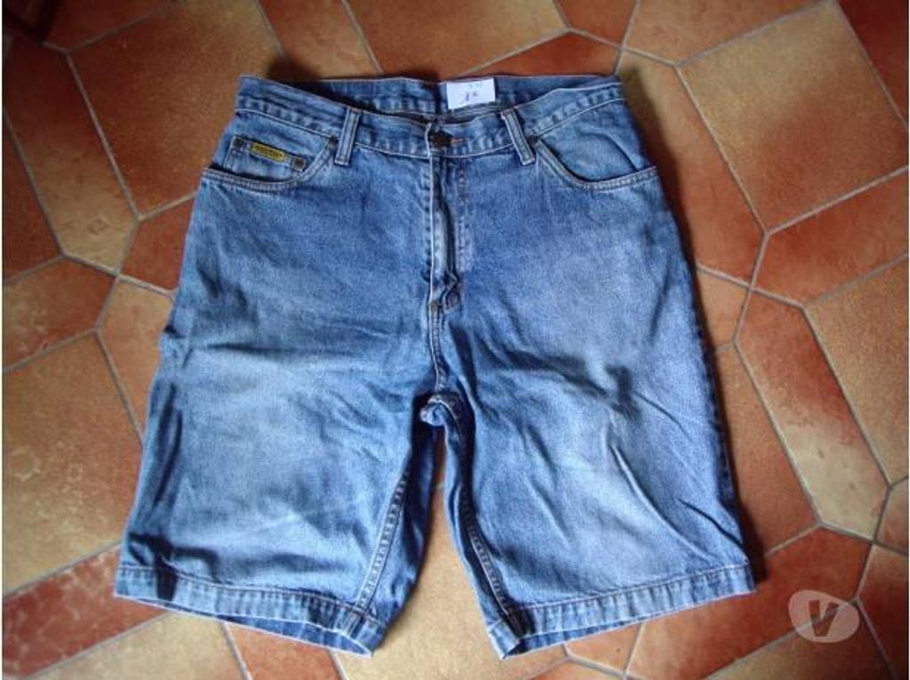 Vêtements occasion Bas-Rhin Bouxwiller - 67330 - Photos Vivastreet Bermudas pour Homme de 1 € à 3 €