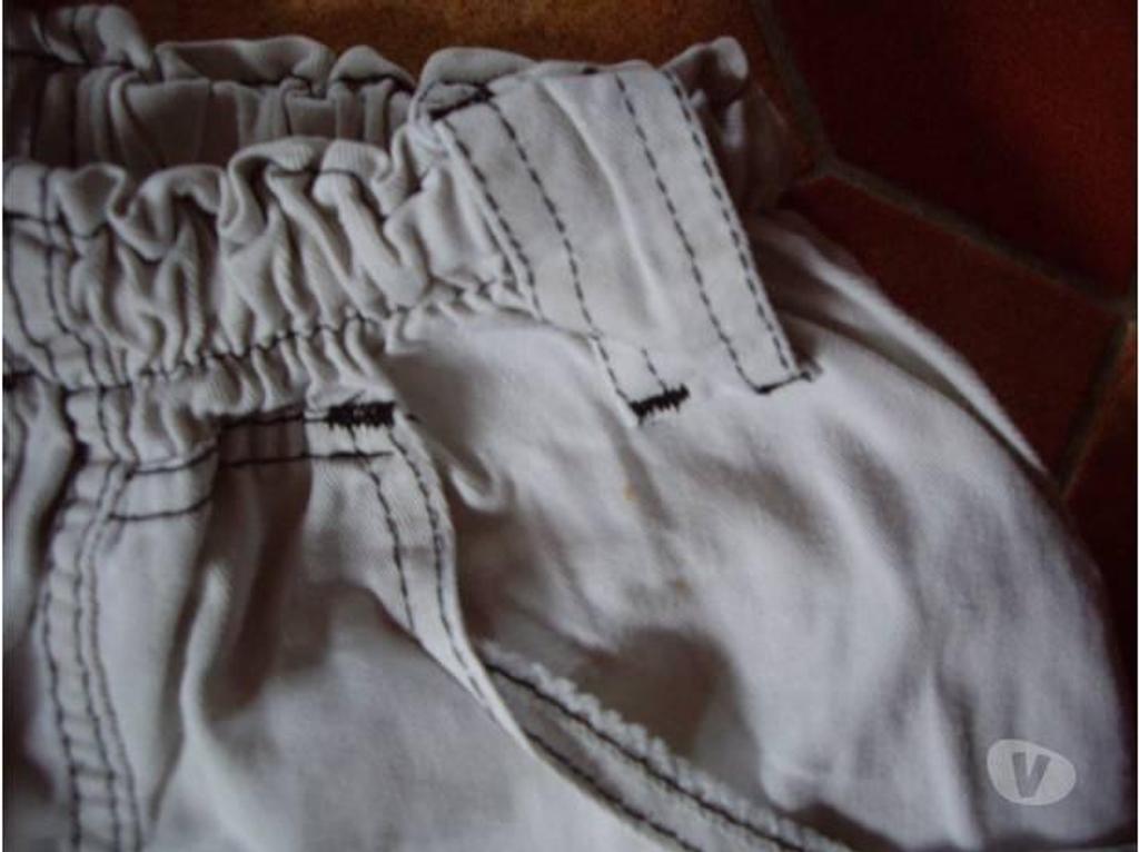Vêtements occasion Bas-Rhin Bouxwiller - 67330 - Photos Vivastreet Bermudas pour Homme de 1 € à 3 €
