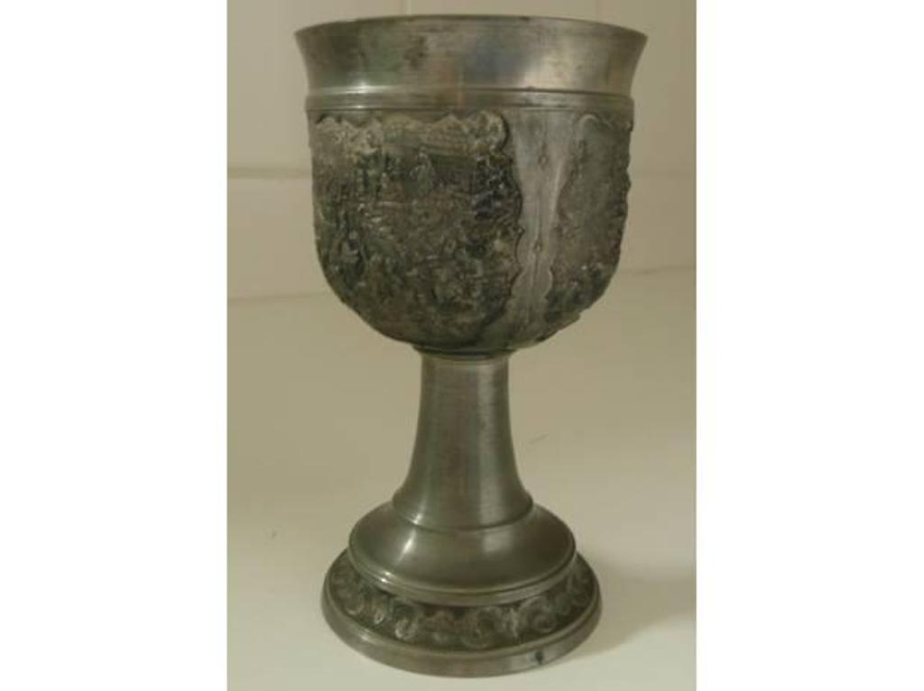 Collection Seine-et-Marne Meaux - 77100 - Photos Vivastreet CALICE ou CIBOIRE en étain