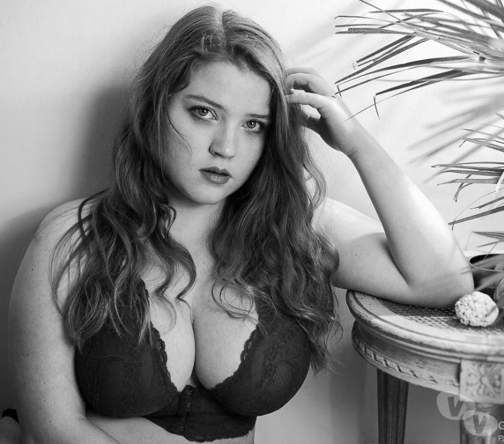 Castings, modèles, photographes Paris Paris 12ème ardt - 75012 - Photos Vivastreet CASTING FEMME GRANDE TAILLE PARIS