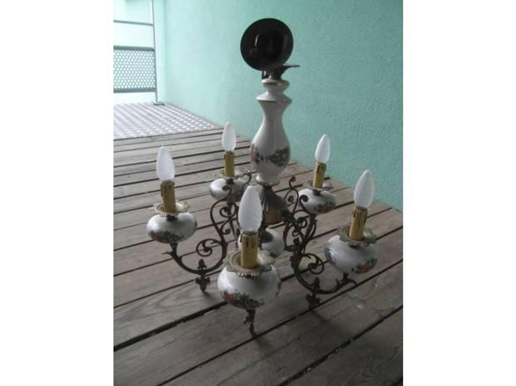 Décoration - art Bas-Rhin Selestat - 67600 - Photos Vivastreet LUSTRE EN PORCELAINE