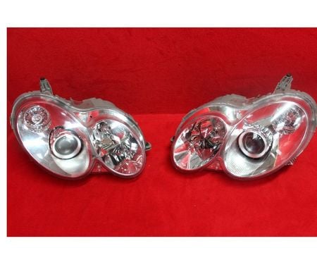 car spares Bedfordshire Luton - Photos for Left hand drive Europe type headlights All Makes models LHD