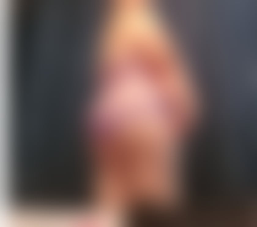 Escorts Wrexham - Wales Wrexham City Centre - Wrexham - Photos for Bubbly, blonde, BBW offering a good time