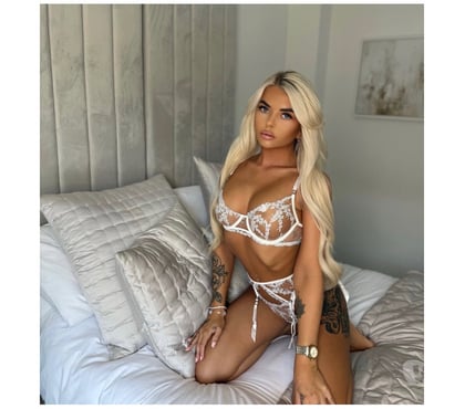 Escorts Bisham Windsor and Maidenhead - Photos for London Escort 💎 Exclusive Outcall Experience 🏨