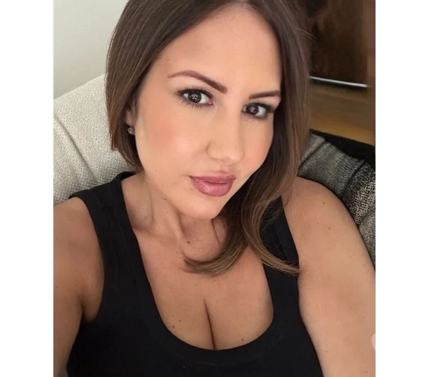 Adult Entertainment South East London Greenwich - South East London - Photos for BEAUTIFUL PT ITALIAN CURVY MILF 36FF❤️ 07979 933825