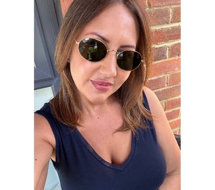 Photos for STUNNING PT ITALIAN CURVY MILF 36FF❤️ 07979 933825