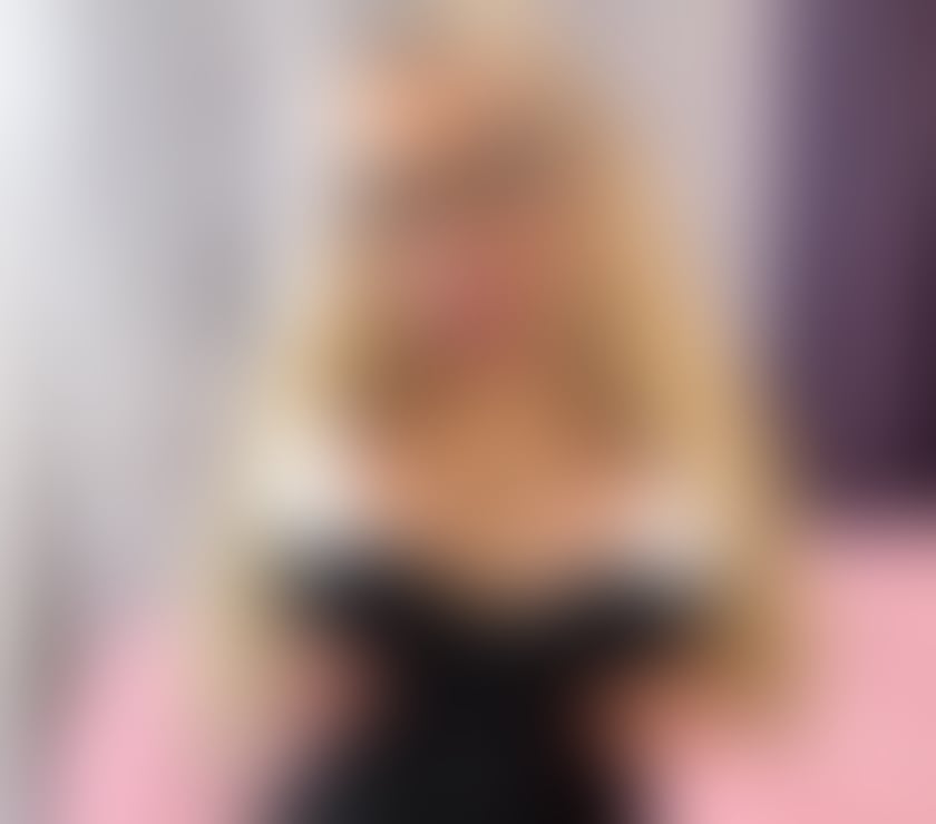 Escort Colindale North West London - Photos for 🍓 😍💕⭐ADELLINA SERVICE in TOWN!Colindale🍓