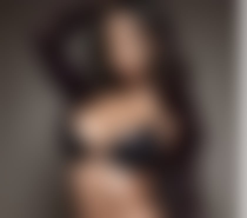 Escort Colindale North West London - Photos for 🍓 😍💕⭐ADELLINA SERVICE in TOWN!Colindale🍓