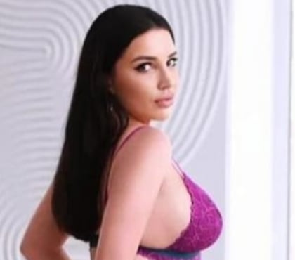 Escort Romford Havering - Photos for 🍓💕⭐NINA party Girl | OUTCALL service ROMFORD🍓