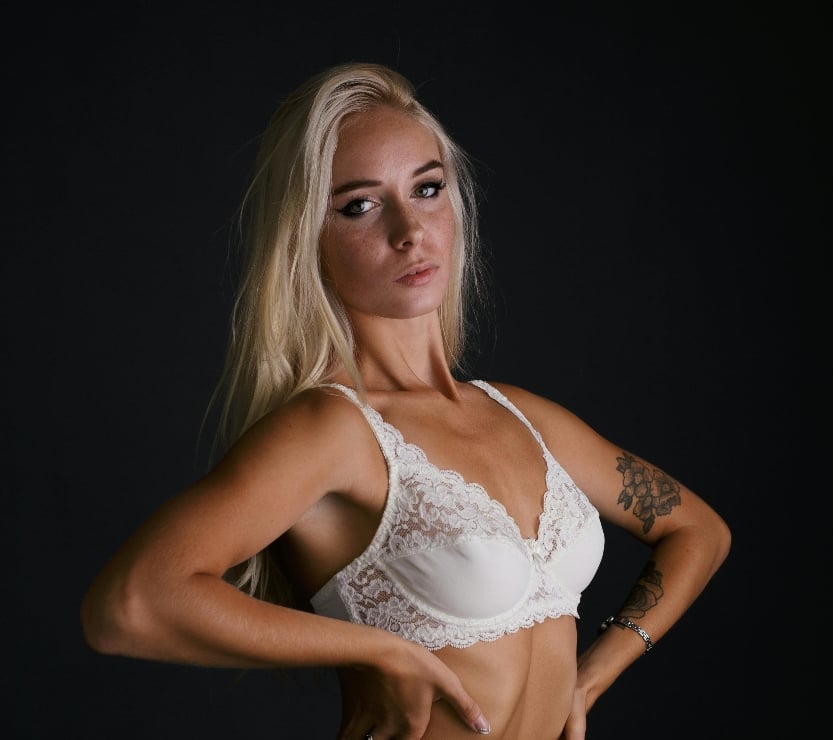 Escorts Ilford Redbridge - Photos for 🍓 💕😍⭐ANELLISE NEW IN A TOWN CALL NOW !!☎️