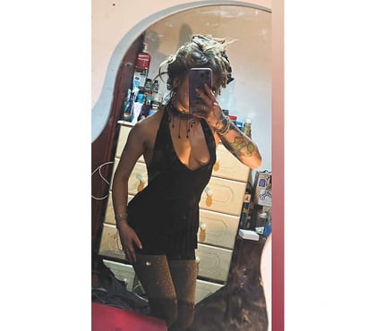 Adult Entertainment Saint Annes Fylde - Photos for PETITE BRITISH PARTY GIRL