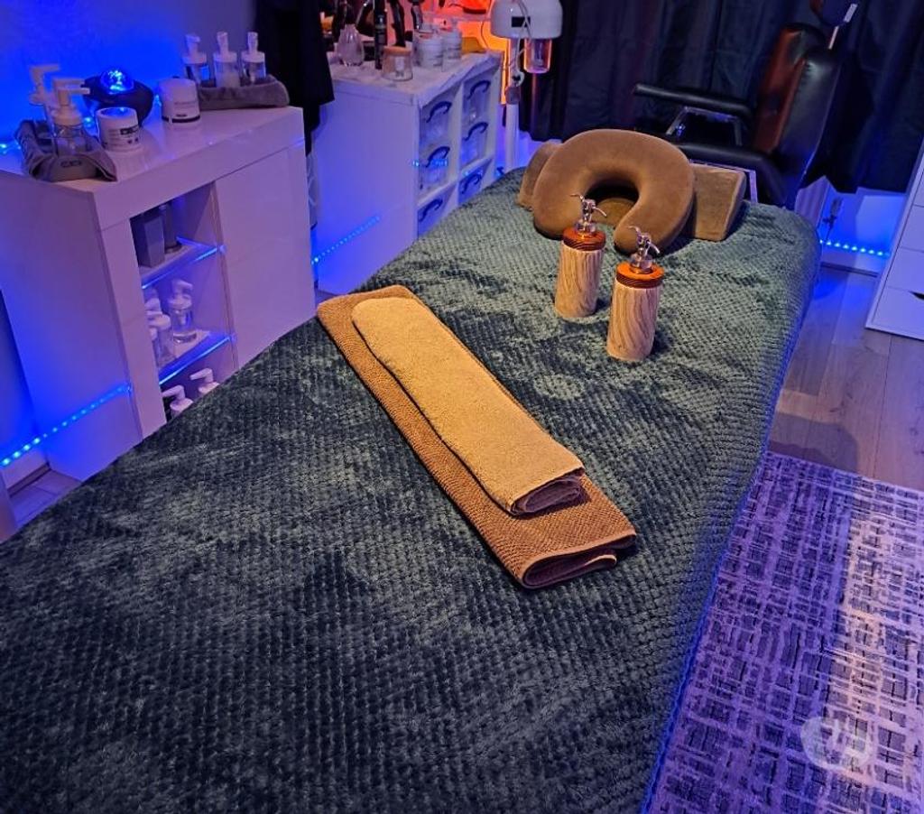 Full body massage West Midlands Walsall - Photos for Professional Male Masseur and Male Grooming