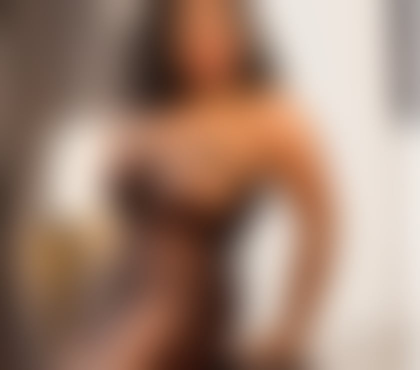 Escorts North Lanarkshire Motherwell - North Lanarkshire - Photos for Ebony Girlfriend For Lease In Motherwell Town Centre
