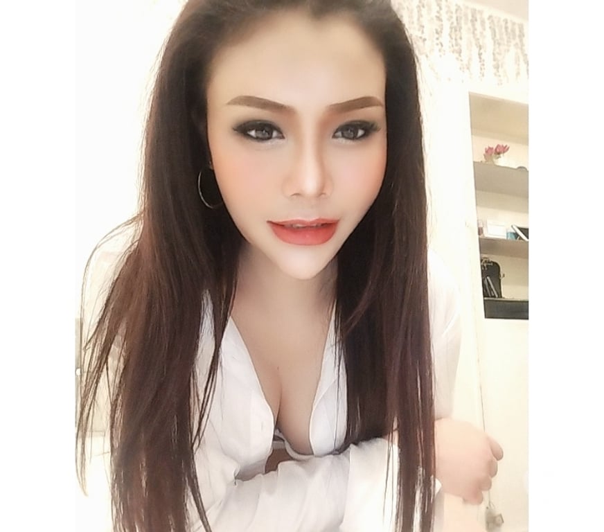 Escorts Dundee Barns of Claverhouse - Dundee - Photos for HOTEST ASIAN IN DUNDEE CİTY