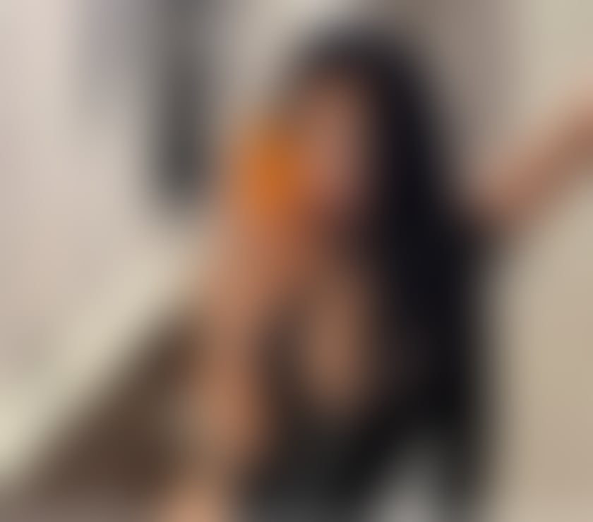 Escorts Brent Cross North West London - Photos for Tania is back in East London Nuru massage.