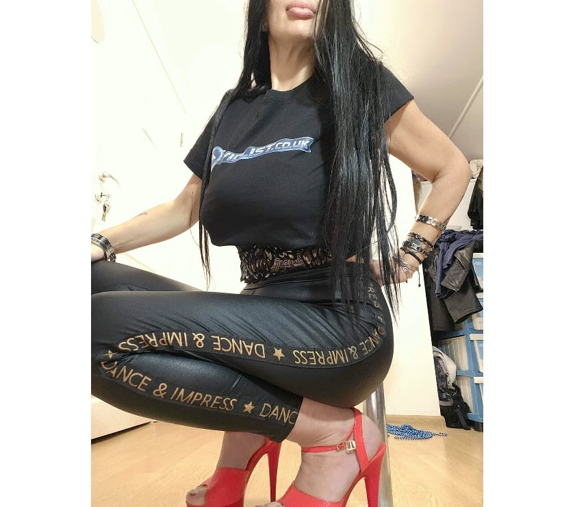 Adult Entertainment East London Spitalfields - East London - Photos for Book your Pole Dance on Video Call.