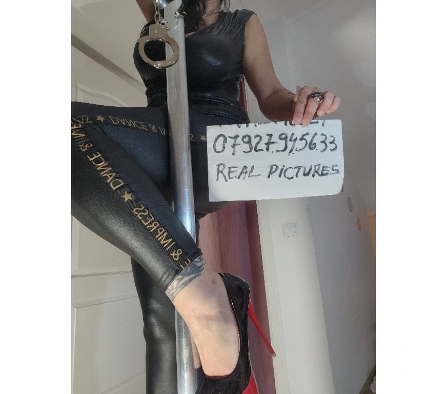 Adult Entertainment East London Spitalfields - East London - Photos for Book your Pole Dance on Video Call.