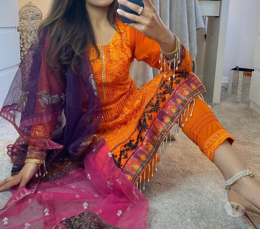 Adult Entertainment Greater Manchester Salford - Photos for GENUINE PAKISTANI DOM NAUGHTY SLUT!