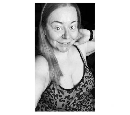 Adult Entertainment Hackney East London - Photos for Horny curvy naughty 40hh tits milfy ginger Sarah