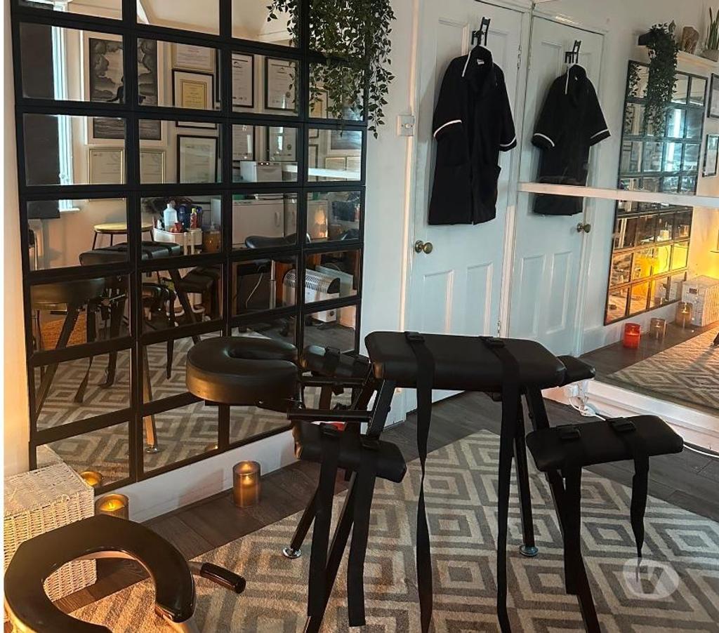 Escorts Buckinghamshire Milton Keynes - Photos for Gay Male Masseur M2M Tantric Erotic Massage -Milton Keynes