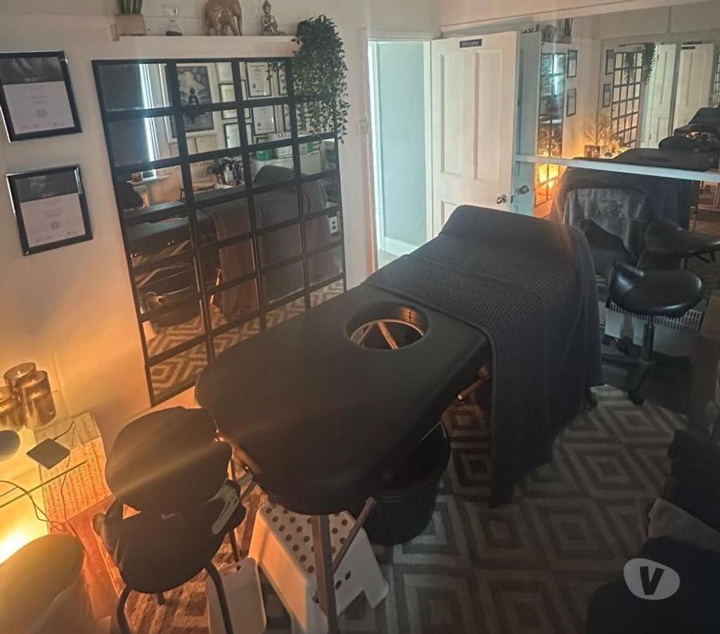 Escorts Buckinghamshire Milton Keynes - Photos for Gay Male Masseur M2M Tantric Erotic Massage -Milton Keynes