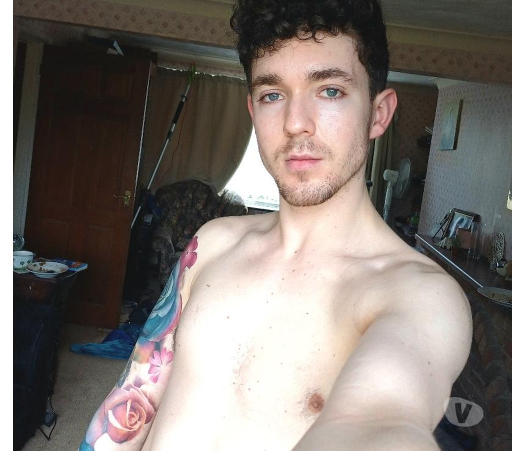  Gay massage Essex Chelmsford - Photos for Gay male escort located in Danbury Essex