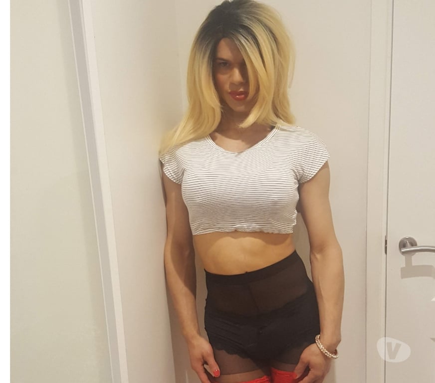 Trans Escorts North West London West Hendon - North West London - Photos for Men of all Nationalities and religions WELCOME!!!!!!