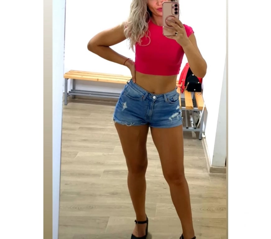 Adult Entertainment Edinburgh Edinburgh Bioquarter - Edinburgh - Photos for 🎀 Lora 🎀 No fake- natural body- videocall verification