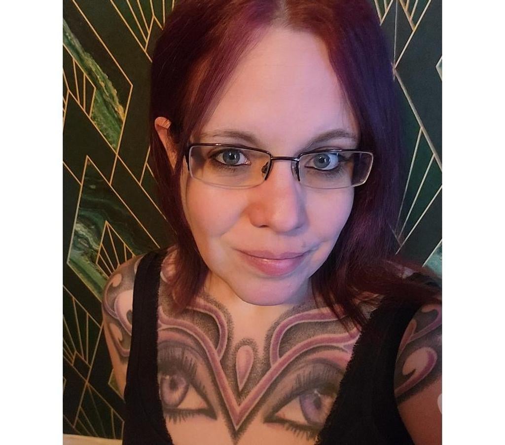 Escorts South Yorkshire Rotherham - Photos for English, Gentle Thicc Bisexual Milf Rotherham Town Centre