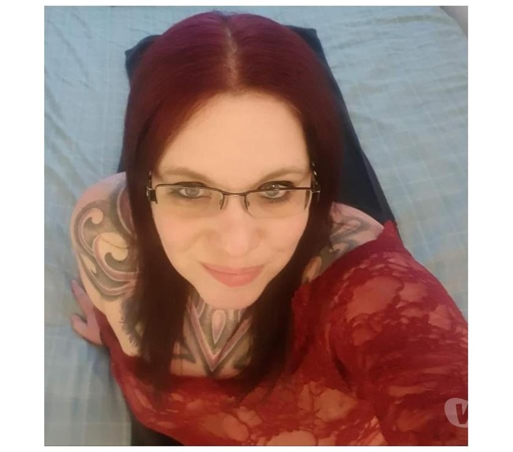 Escorts South Yorkshire Rotherham - Photos for English, Gentle Thicc Bisexual Milf Rotherham Town Centre