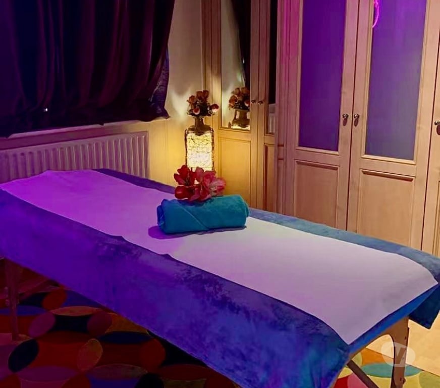Full body massage South West London Wimbledon - South West London - Photos for PRIVATE Oriental Massage Studio Motspur Park Nr. Wimbledon