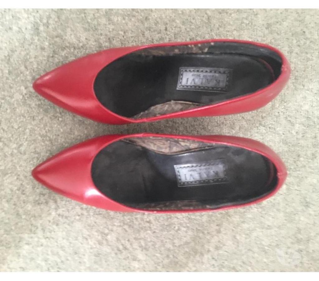 hand made dresses Hertfordshire Dacorum - Photos for Red Leather Shoes with heels size 4.5 + others 