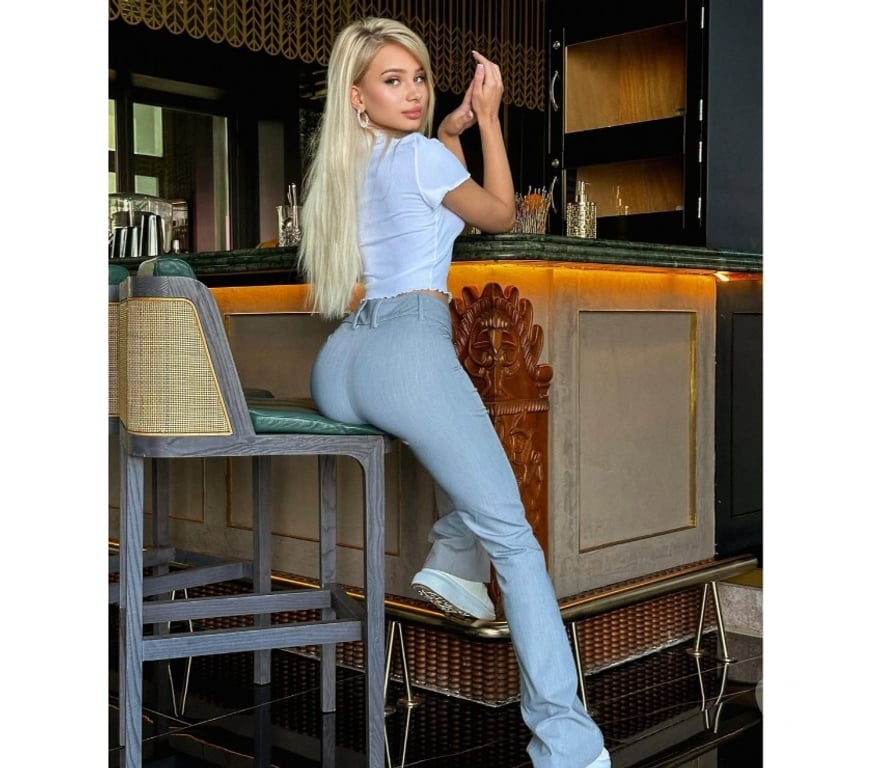 Escorts Central London Mayfair - Central London - Photos for 🖤ELLA✨ Your Ultimate Escape with a Blonde Beauty ✨