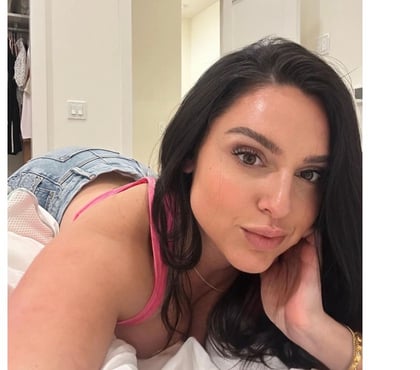 Photos for RUBY ready to FULFIL any fantasy! Party time🥂🍾