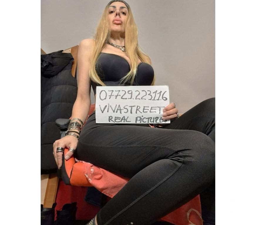Adult Entertainment Central London Piccadilly Circus - Central London - Photos for Available for videocalls.Whatsapp me for details.