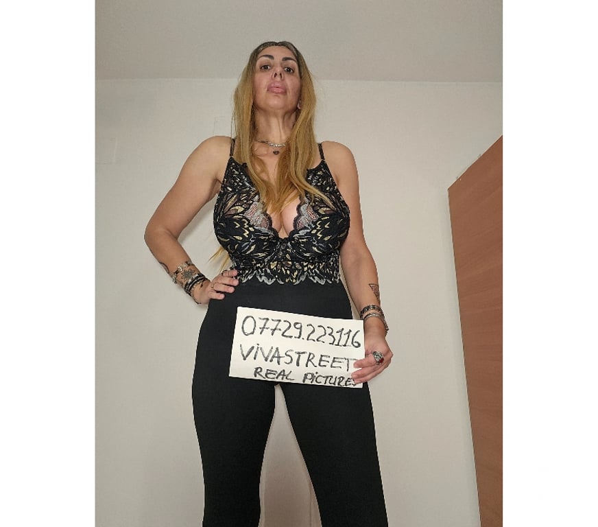 Adult Entertainment Central London Piccadilly Circus - Central London - Photos for Available for videocalls.Whatsapp me for details.