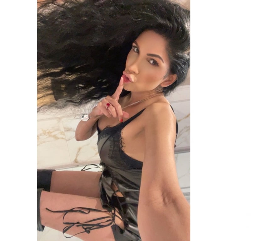 Escorts South Yorkshire Sheffield - Photos for MIA KHAN SHEFFIELD IN CALLS 07395641919